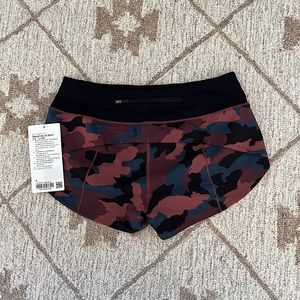 Lululemon Speed up LR short 2.5”